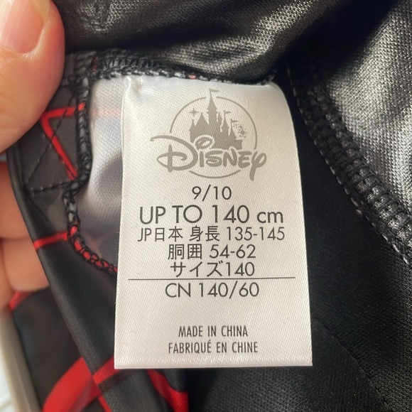 NWT Disney Spider-Man Costume w/Mask, Gloves, and Bulging Muscles - Size 9/10 - Picture 16 of 16